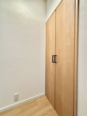 ���̑����ρ@�L�����[�B�|�������G�߂̏��������[���邱�Ƃ��ł��܂��B