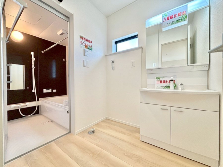 ���̑��@�������̂�����K��Ԃł��B�����̐g�x�x���C�����ǂ����g�������܂��B 