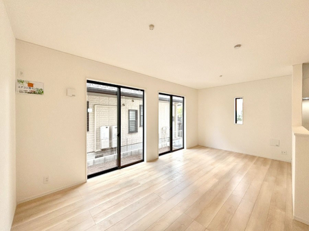 ���r���O�@�Z�ޕ��̌��������o�����A�C���e���A���l����̂��y���݂ȃ��r���O�ł��I 