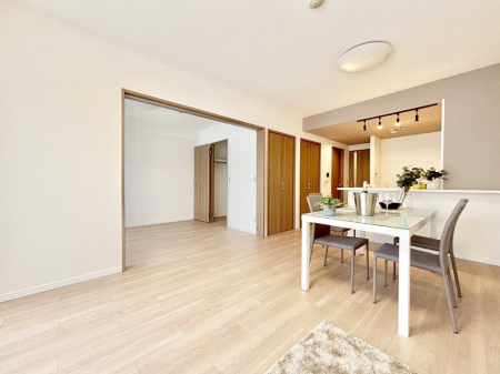 ���̑����ρ@�אڂ̗m�����J������΂���ɍL�X��Ԃ�  