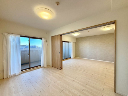 ���̑����ρ@�o���R�j�[���J�������v���X���Ă����m��  