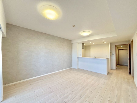 ���r���O�@���Ƒ��̓��₩�Șb�����ŕ�܂�閾�邢���r���O  