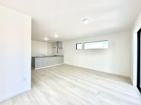 ���r���O�@�Z�ޕ��̌��������o�����A�C���e���A���l����̂��y���݂ȃ��r���O�ł��I 