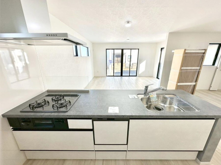 �L�b�`���@�������������I�ɁA�y�����I�V�X�e���L�b�`��  