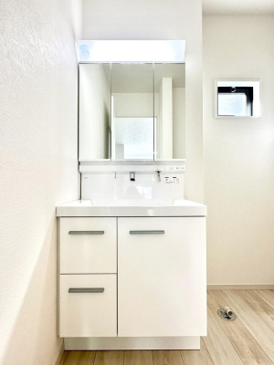 ���ʑ�E���ʏ��@�傫�����₷���O�ʋ��Ő�����������ʑ�́A�g�����Ȃ݃`�F�b�N�┧�̂������ɂ������߂ł��B 