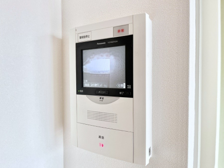 ���̑����ρ@�K��҂���ڂł킩��A���S�̂s�u���j�^�[�t���C���^�[�t�H��