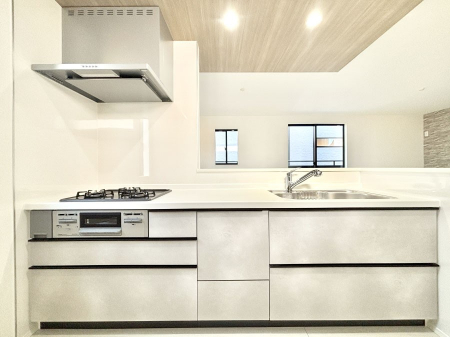 �L�b�`���@�������������I�ɁA�y�����I�V�X�e���L�b�`��  