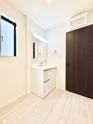 ���ʑ�E���ʏ��@���邢���ʏ��͖����̐g�x�x���y�����ł����Ⴂ�����ł��B