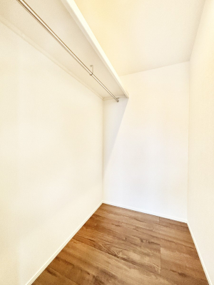 ���̑��@�ߗނ��n���K�[�Ɋ|�����܂܎��[�ł���WIC�B�ߗނ̐������ڂ����₷���ĕ֗��ł��I