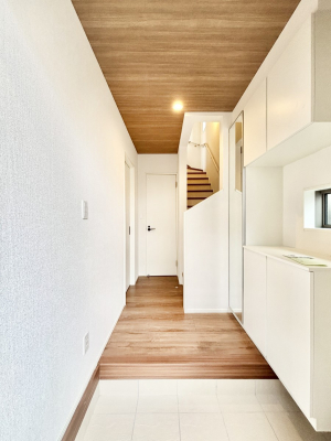 ���ց@�Ƒ��̋A��₨�q�l�������������}���錺��  