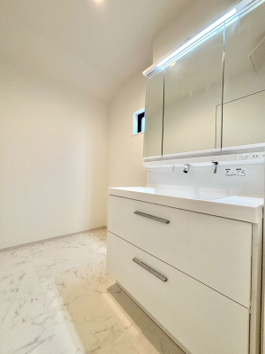 ���ʑ�E���ʏ��@���邢���ʏ��͖����̐g�x�x���y�����ł����Ⴂ�����ł��B