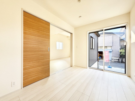 �Q���@�g���₷���`�Ńx�b�g��Ƌ�̒u�����ɂ����邱�Ƃ�����܂���B 