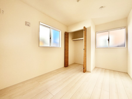 �q�������@�q�������ɂ��������߂Ȏ��[�X�y�[�X�����Ղ�̋���