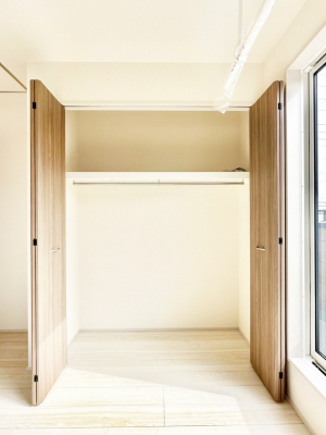 ���[�@�m���̃N���[�[�b�g�B���s��������̂Ō���̈ߗނ�����������܂�܂��B