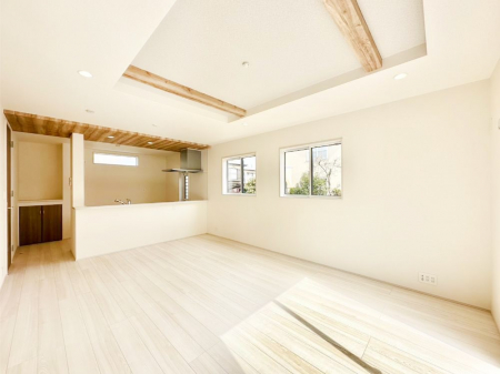 ���r���O�@�i�`�������e�C�X�g�̗D�����_�炩���F�g���̃t���[�����O���f�G�ȃ��r���O�ł��ˁB