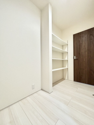 ���̑����ρ@�L�b�`���ɂ̓p���g���[�I�H�ނ̃X�g�b�N�͂������A���p�i�̎��[�Ȃǎg�����͂��낢��I