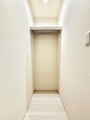 ���̑����ρ@�L�����[�B�|�������G�߂̏��������[���邱�Ƃ��ł��܂��B