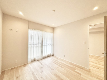 ���̑����ρ@�o���R�j�[���J�������v���X���Ă����m��