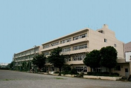 ���ӊ��@���w�Z 960m �x�m���s�������w�Z