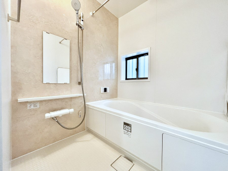 �����@����̔�����₷��؂ȃo�X�^�C���B�������Ƃ����C���y����Ŕ����Ƃ肽���ł��ˁI  