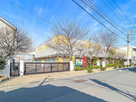 ���ӊ��@���w�Z 600m �����旧����o�t���w�Z