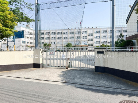 ���ӊ��@���w�Z 190m �����旧��Z���w�Z