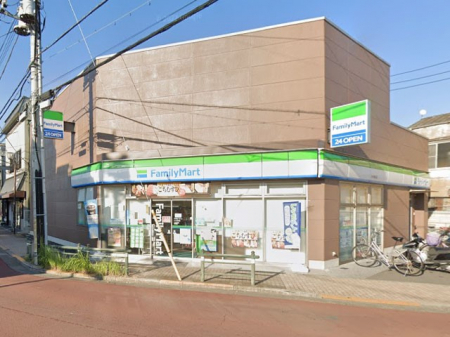 ���ӊ��@�R���r�j 400m �t�@�~���[�}�[�g�{�ؓ����X