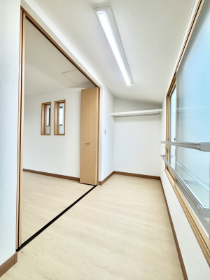 ���[�@���[�͂������A�T�����[���E��R�[�i�[�E�L�b�Y�X�y�[�X�ȂǑ��ʂȎg�������ł���[�ˁB