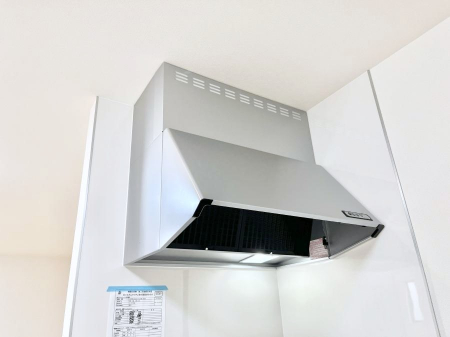 ���̑����ρ@�O�ʋ��̗��ɁA���ϕi��q���p�i�Ȃǂ����[�\�B���ʑ����������ƕۂ��܂��I