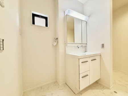 ���ʑ�E���ʏ��@���邢���ʏ��͖����̐g�x�x���y�����ł����Ⴂ�����ł��B