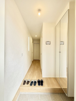 ���ց@�Ƒ��̋A��₨�q�l�������������}���錺��  