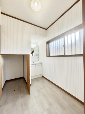 ���ʑ�E���ʏ��@���[�X�y�[�X�t���̐��ʏ��B��������̂Ŏ��C�̑����ꏊ�ł����C���ł����K�ł��B