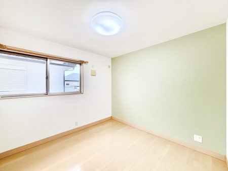 �Q���@�g���₷���`�Ńx�b�g��Ƌ�̒u�����ɂ����邱�Ƃ�����܂���B   