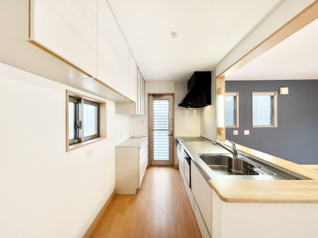 �L�b�`���@��Ƃ肠��L�b�`���ł͂��Ƒ��Ɗy�������������ł��܂��B