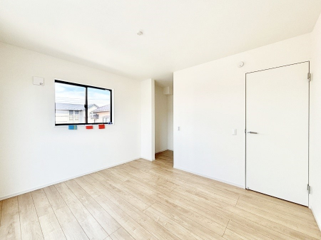 �Q���@�E�H�[�N�C���N���[�[�b�g�����邨�����B�G�߂��Ƃ̓���ւ����s�v�ŕ֗��ł��I  