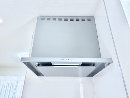 ���̑��@�\�D�E�C���^�[�z���E�|�X�g���ЂƂɏW��B�G���g�����X�ɂȂ��ރV���v���f�U�C���B