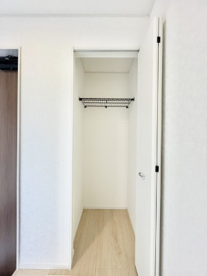 ���̑����ρ@�L�����[�B�|�������G�߂̏��������[���邱�Ƃ��ł��܂��B