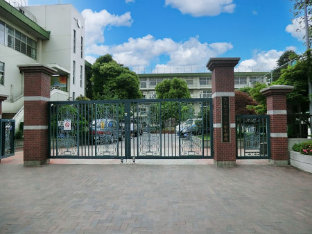 ���ӊ��@���w�Z 800m �������܎s����Տ��w�Z