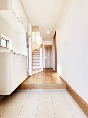 ���ց@����I�𗘗p���āA���z�������������q�l�������ĂȂ��ł��܂��B