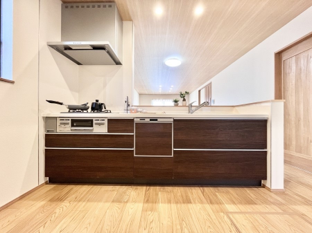 �L�b�`���@�������������I�ɁA�y�����I�V�X�e���L�b�`��  