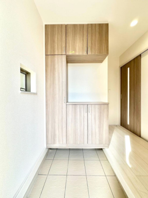 ���̑����ρ@�����Ղ���[�ł���V���[�Y�{�b�N�X�ŉƑ��S���̌C���A���ւ�������B  