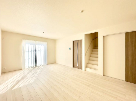 ���̑����ρ@���r���O�K�i���Ƒ��̏Ί�Ɖ�b���Ȃ��ł���܂�  