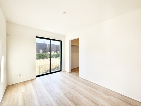 �Q���@�g���₷���`�Ńx�b�g��Ƌ�̒u�����ɂ����邱�Ƃ�����܂���B   