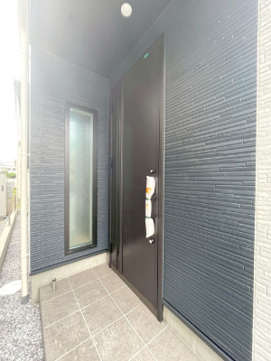 ���ց@��؂ȉƑ��A���q���o�}���錺�ցB