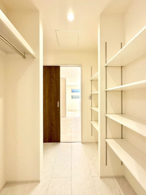 ���̑����ρ@�����Ղ�̎��[�X�y�[�X�́A�L�b�`���Ƃ��Ȃ����Ă��܂�