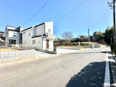 ���n�O�ώʐ^�@�O�ʓ��H�͂�����Ɛ�������Ă��܂�  