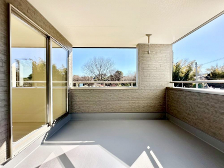 �o���R�j�[�@�C���i�[�o���R�j�[�Ȃ̂ŉJ�ł����󕨂����������o���āA���ʂ�������̂Ŋ������ǂ��A�������X�y�[�X�Ƃ��ďd�󂵂܂��B  