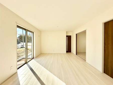 ���̑����ρ@�Ƒ������R�ƏW�܂�e���̃X�y�[�X�ɂȂ肻�� 