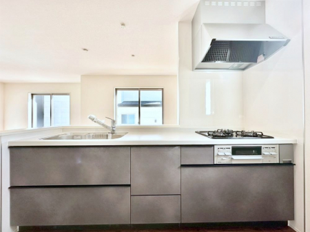 �L�b�`���@�������������I�ɁA�y�����I�V�X�e���L�b�`��  