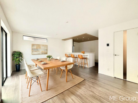 ���r���O�@���Ƒ��̓��₩�Șb�����ŕ�܂�閾�邢���r���O  ���Ƌ��CG�ł�  